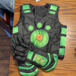 Wild Kratts Chris creature suit/vest